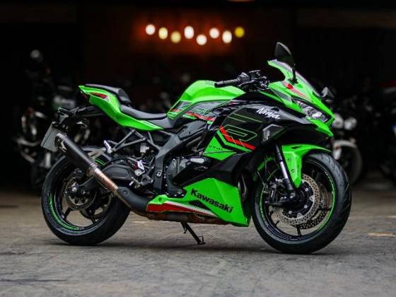 KAWASAKI NINJA ZX-4R KAWASAKI NINJA ZX-4R